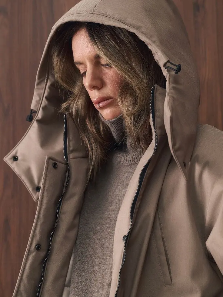 Куртка утепленная с капюшоном, бежевый (принт: Елочка)