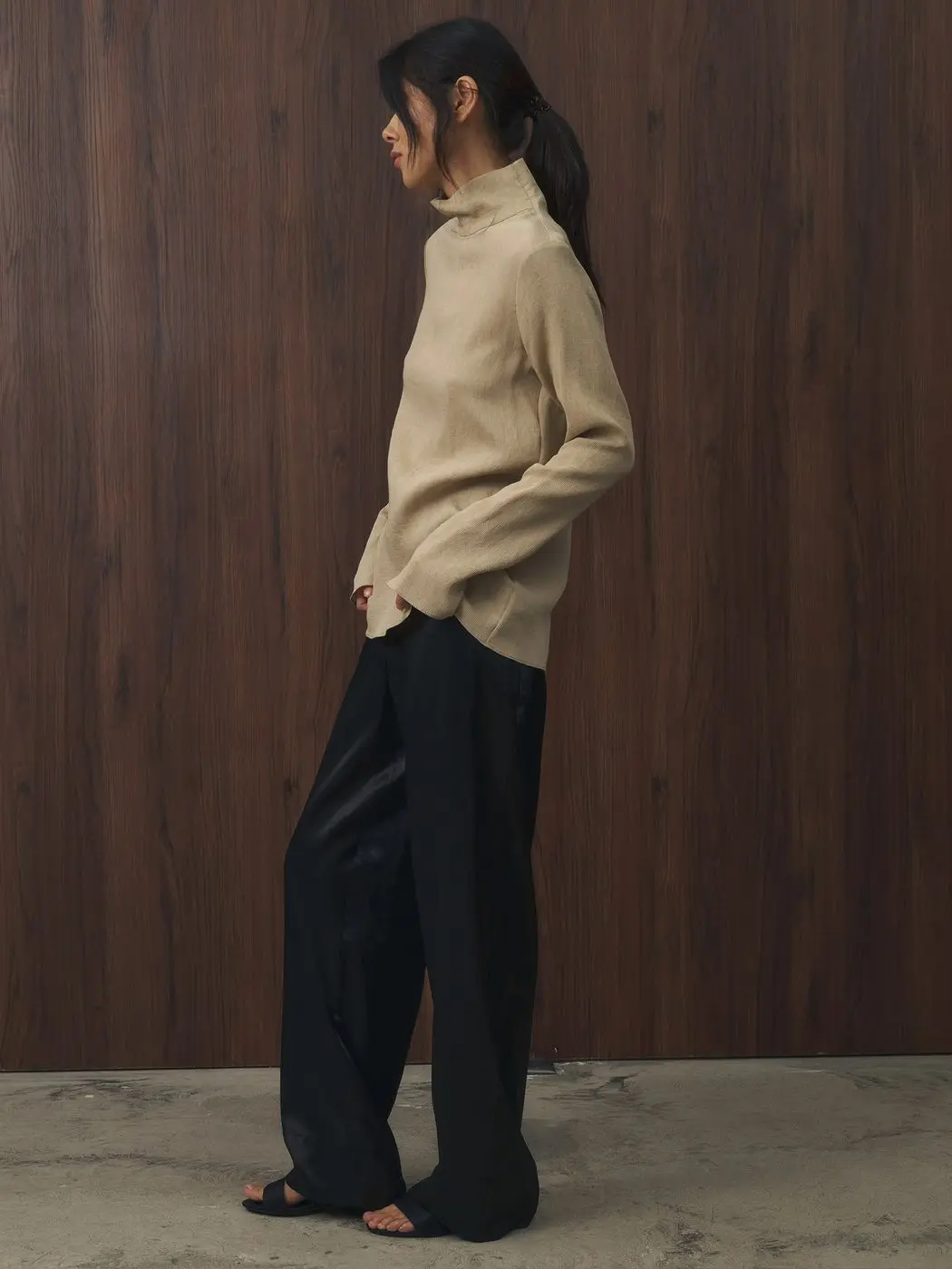 Блуза с пуговицами на воротнике, песочный