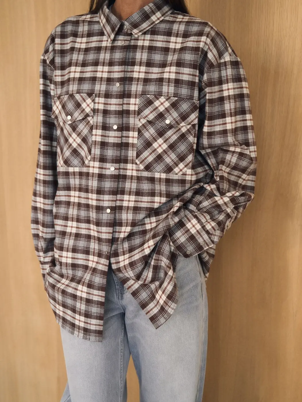 Рубашка в клетку на кнопках, шоколадный