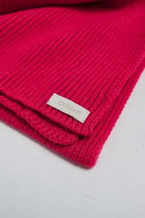 Комплект объемной вязки с шерстью: шапка+шарф, малиновый