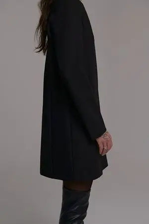 Платье мини с рельефами, черный