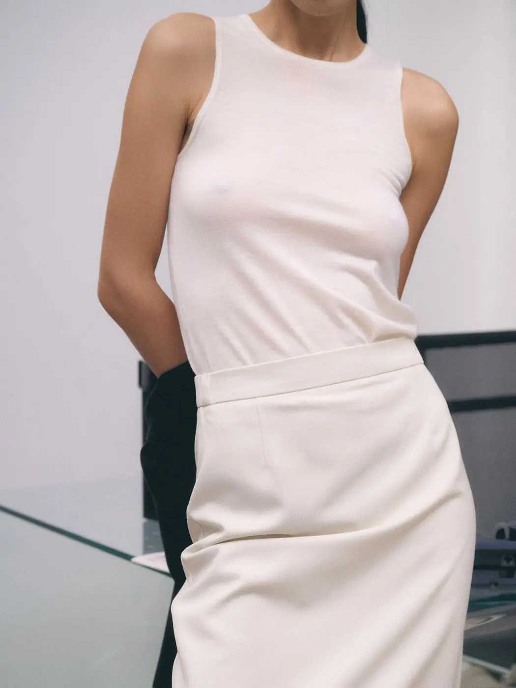 Топ из тонкой шерсти, молочный