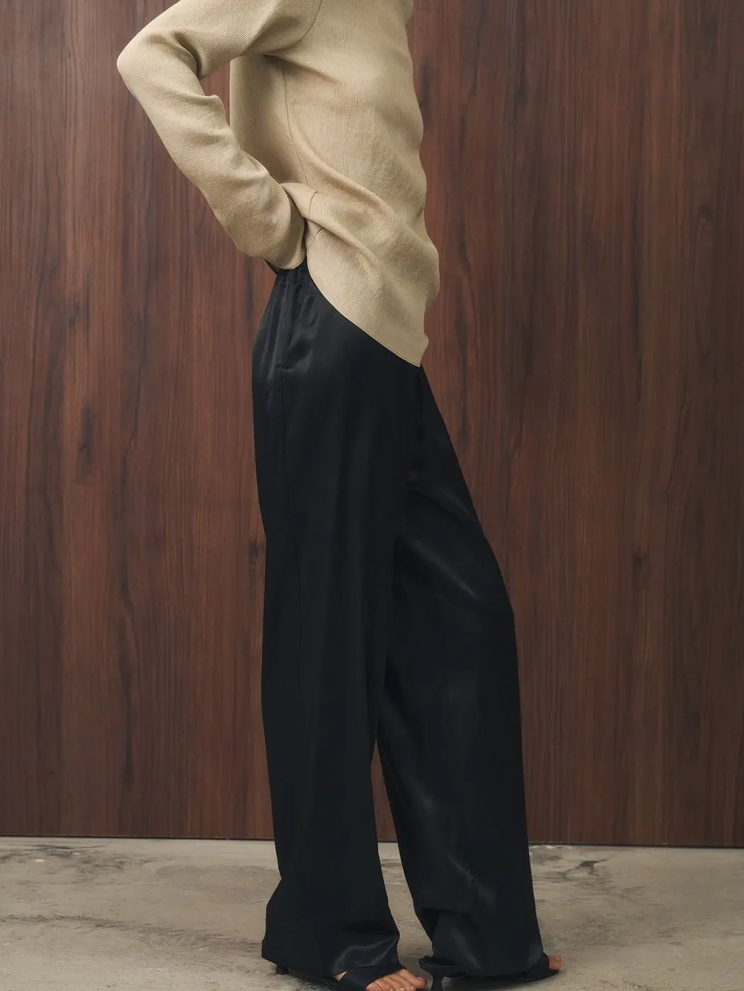 Брюки из вискозы свободного кроя, черный