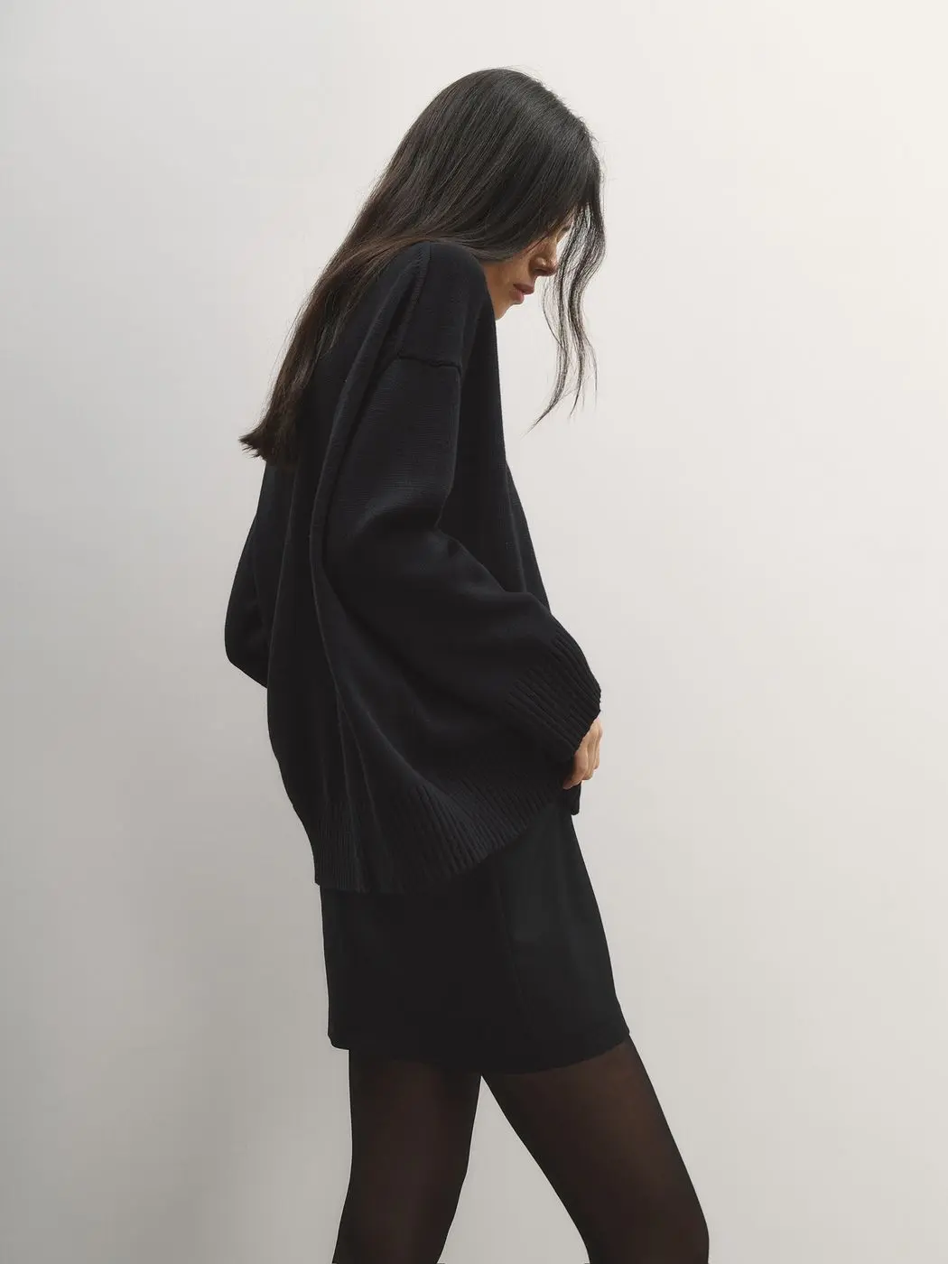 Джемпер объемный, черный