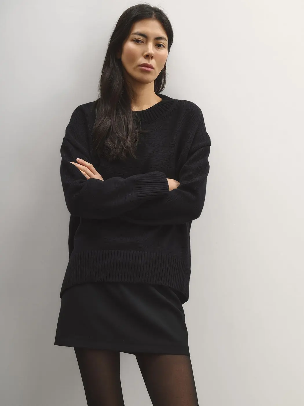 Джемпер объемный, черный