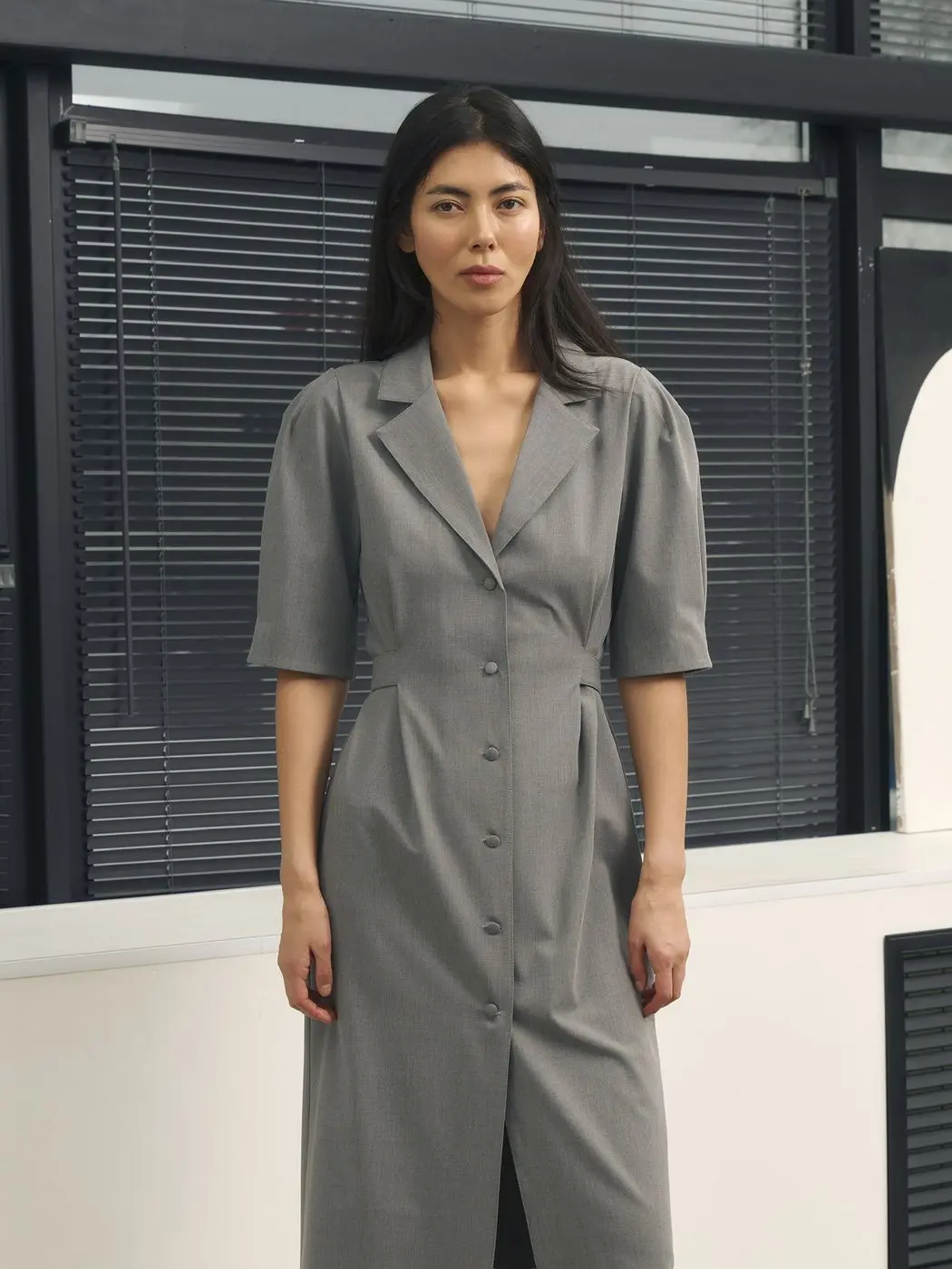 Платье миди с английским воротником, серый