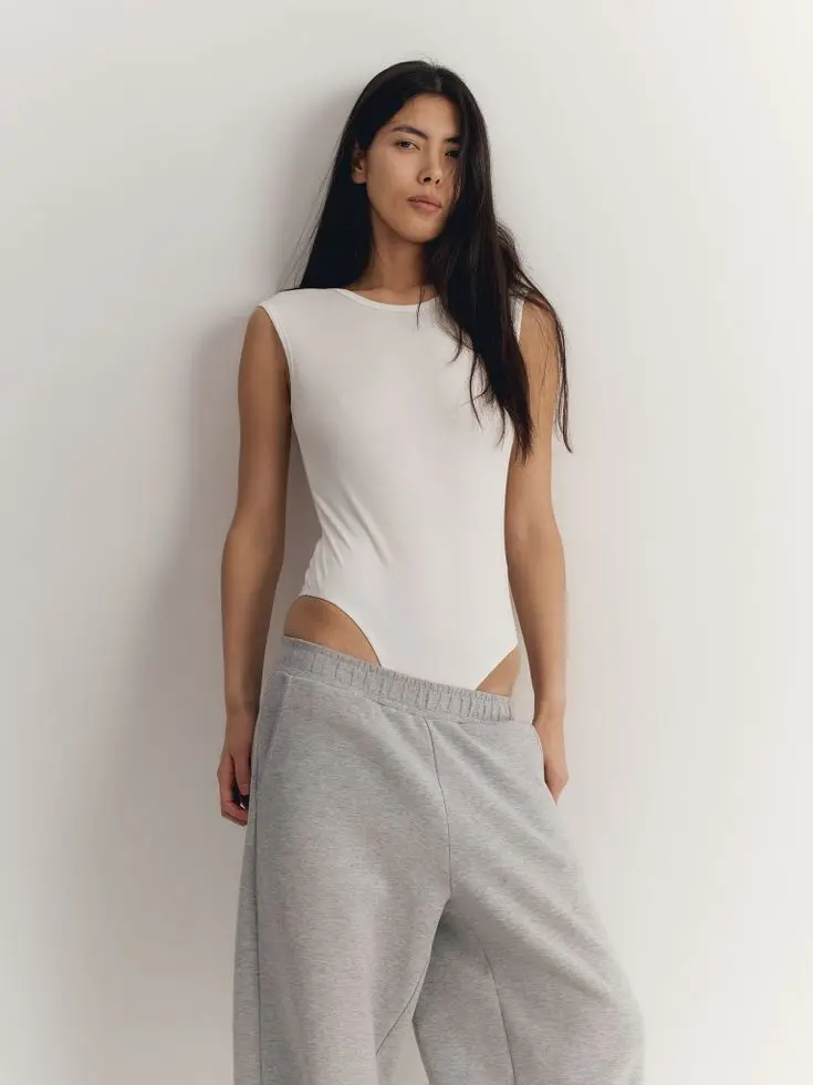 Боди без рукавов, молочный