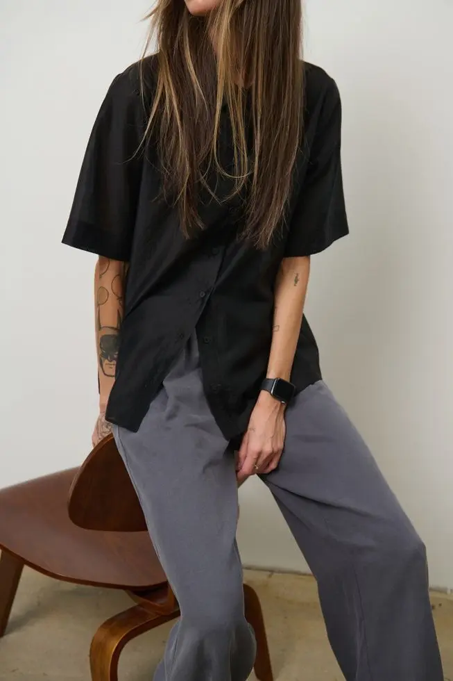 Рубашка объемного кроя из органзы, черный