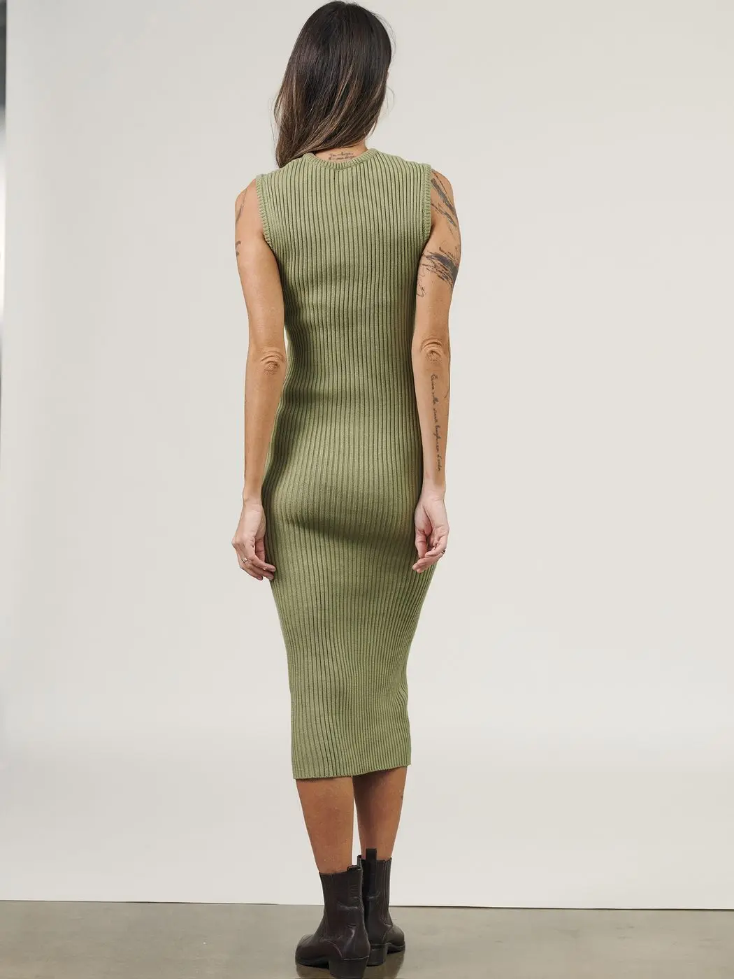 Платье макси трикотажное без рукавов, фисташковый