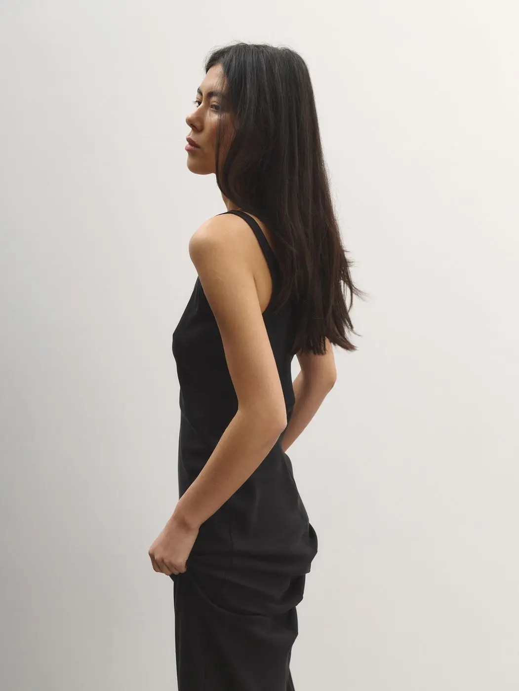 Комбинация прилегающего силуэта, черный