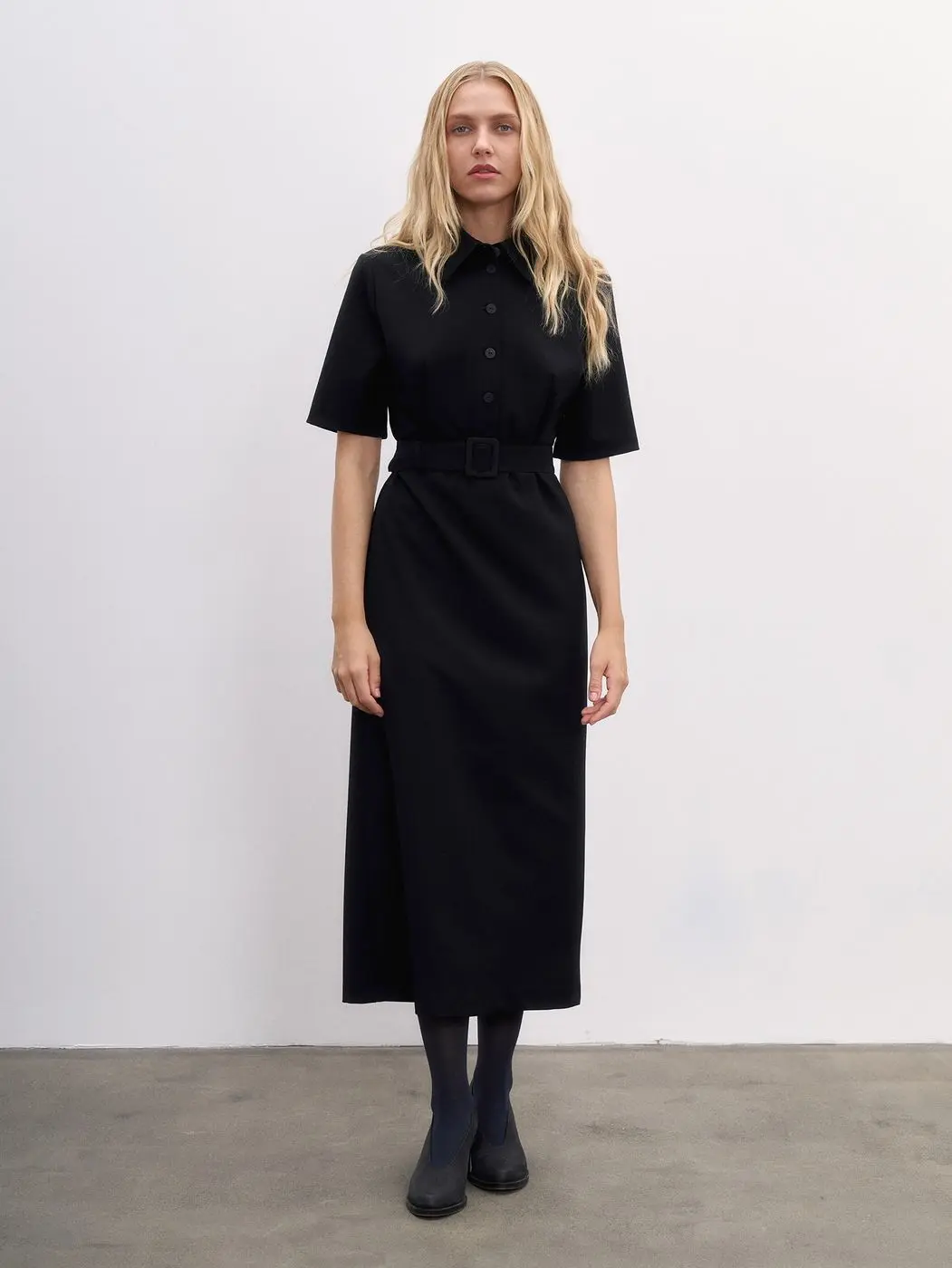 Платье миди с пуговицами на груди, черный