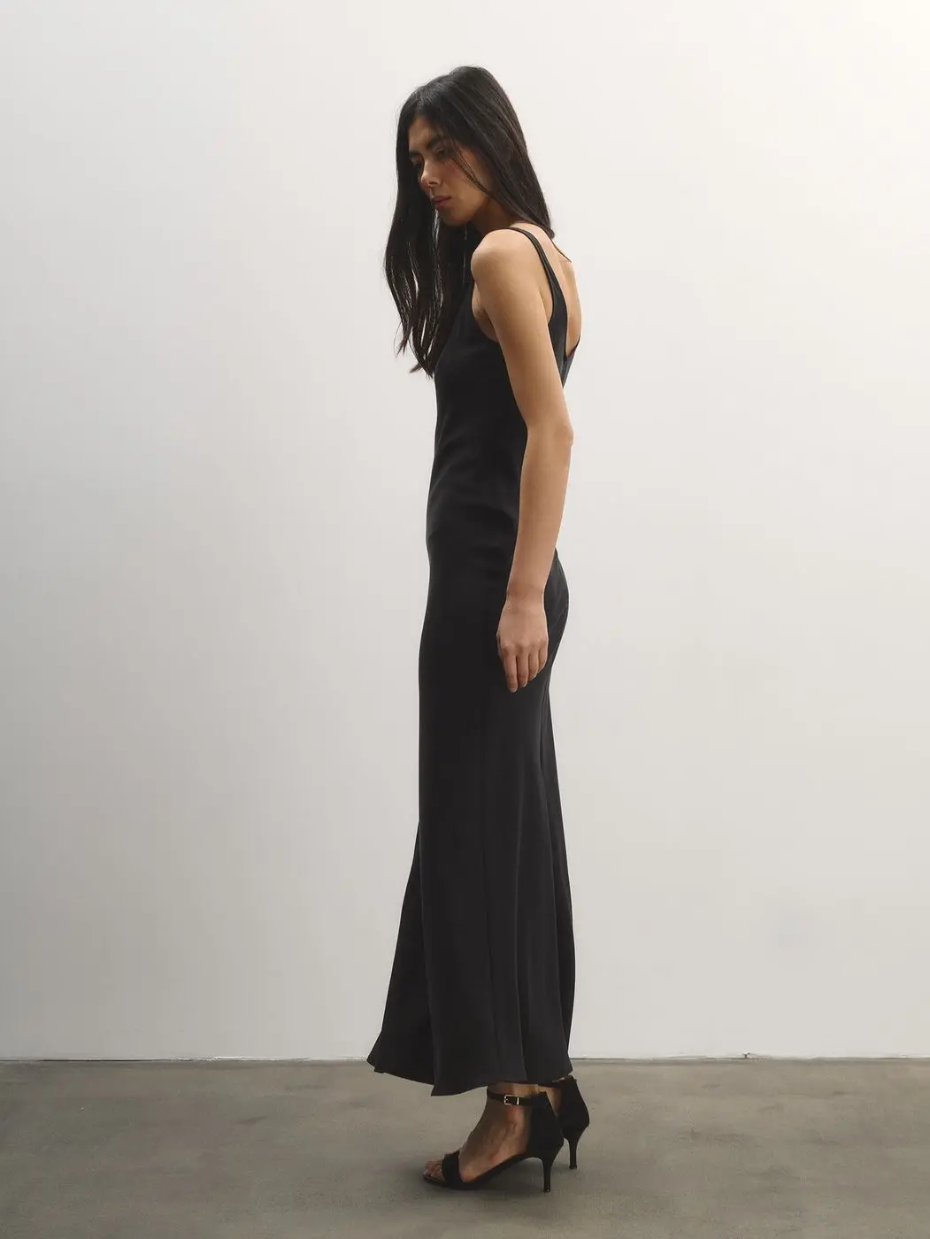 Комбинация прилегающего силуэта, черный