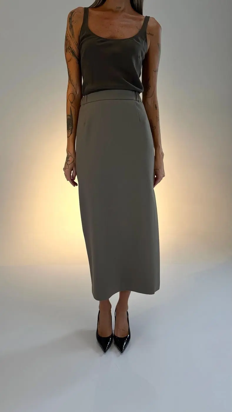 Юбка миди со шлицей сбоку, хаки