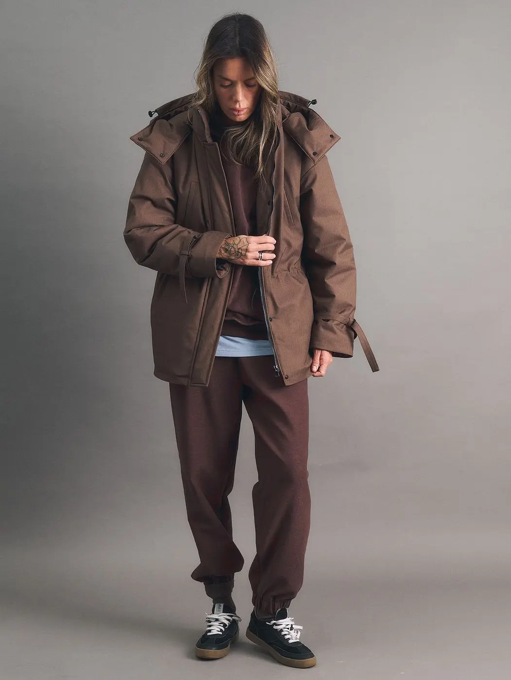 Куртка утепленная с капюшоном, шоколадный (принт: Елочка)