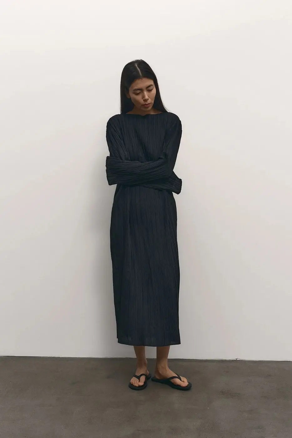 Платье гофре макси, черный