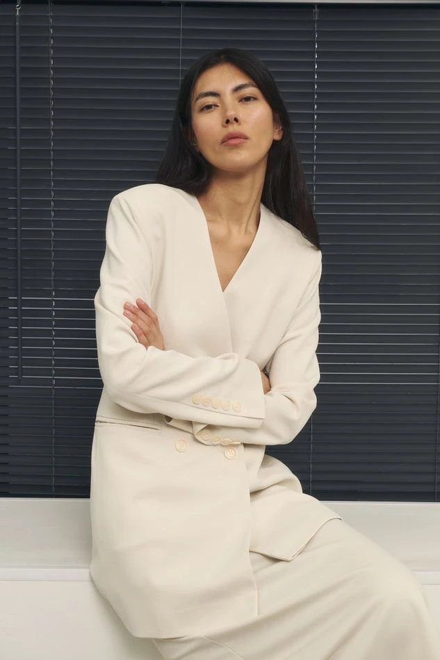 Платье-жакет из фактурной ткани, молочный