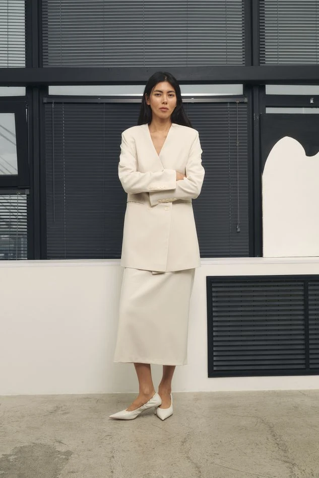 Платье-жакет из фактурной ткани, молочный