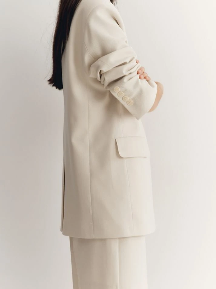 Жакет объемного кроя, молочный