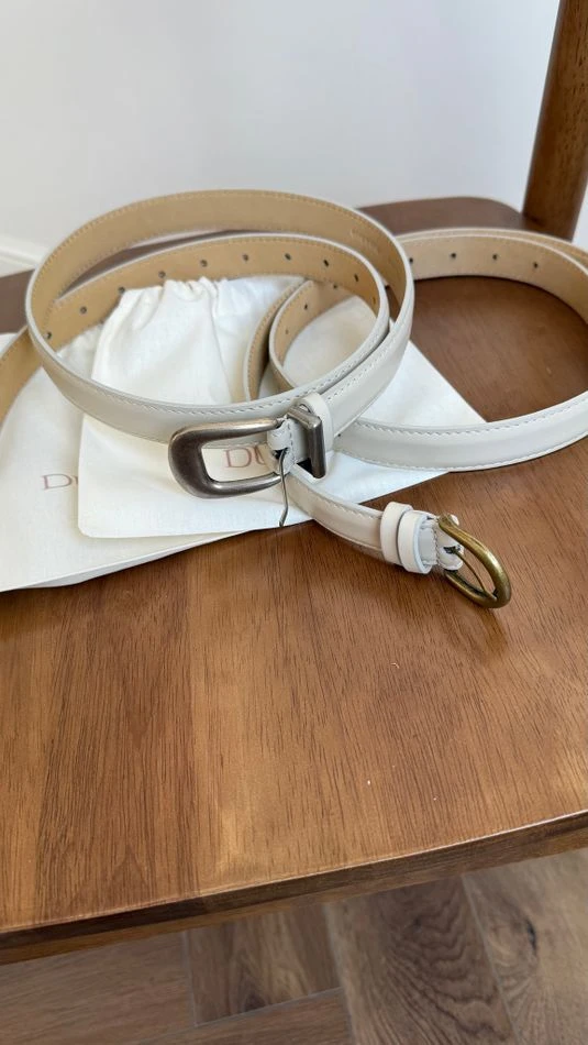 Кожаный ремень со стальной пряжкой, кремовый