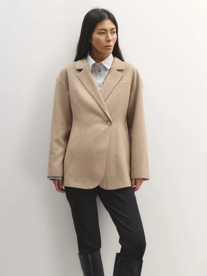 Жакет с поясом, бежевый