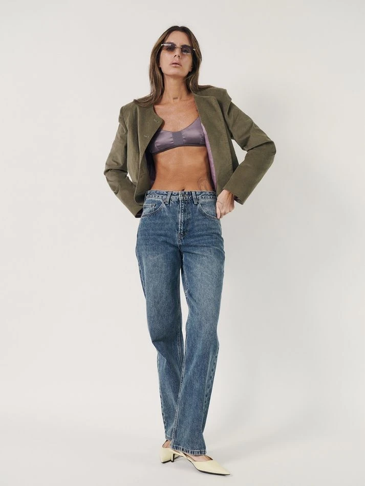 Жакет укороченный из бархата, оливковый