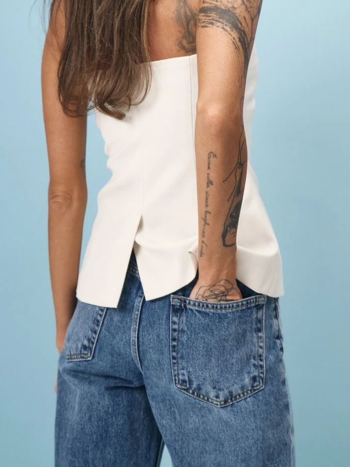 Корсет из фактурной ткани, молочный