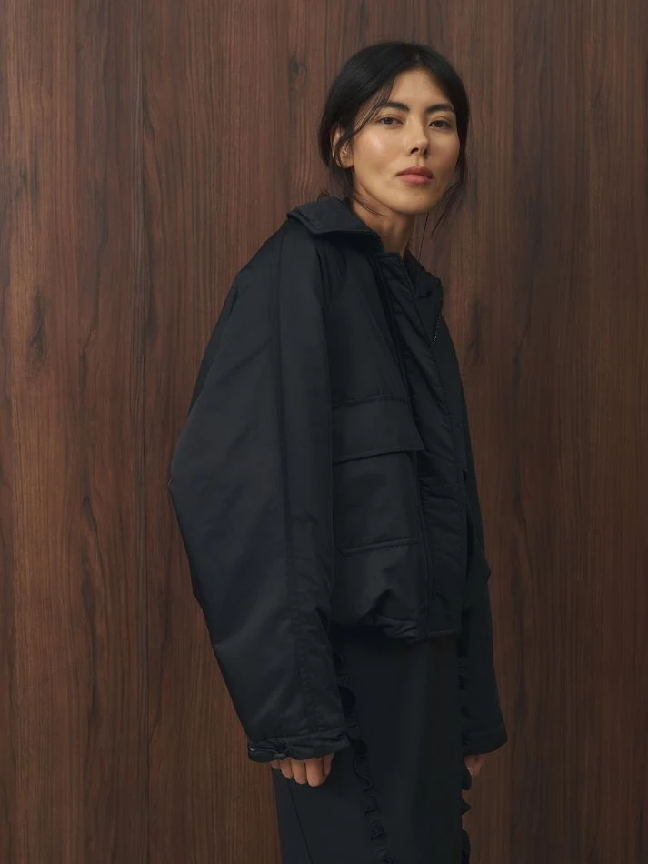 Куртка укороченная утепленная, черный