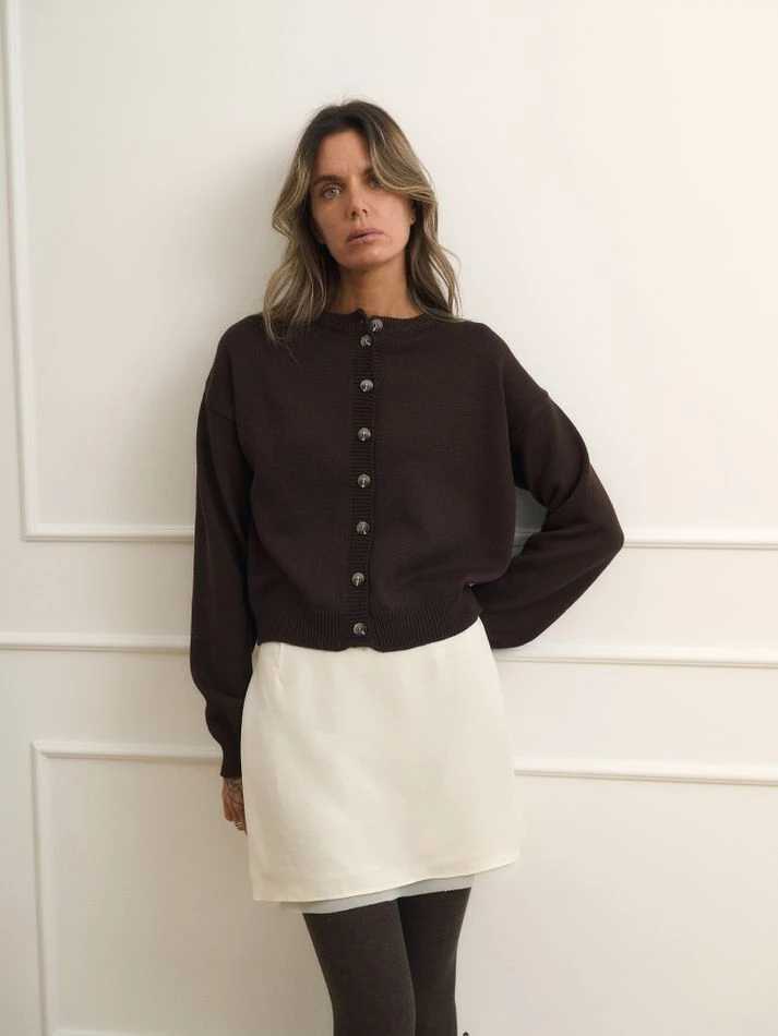 Юбка мини из вискозы с необработанным краем, молочный