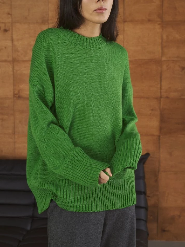 Джемпер объемный прямого кроя, зеленый