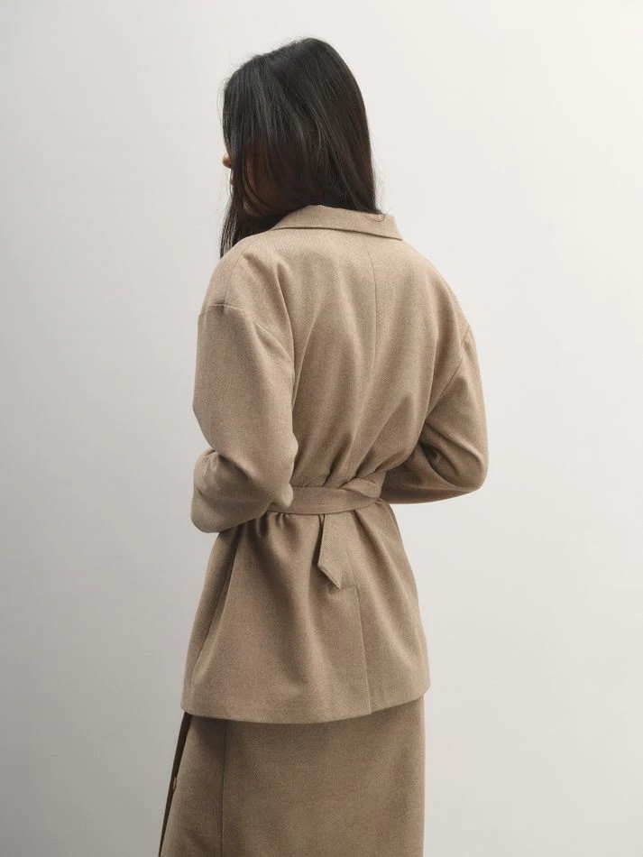 Жакет с поясом, бежевый