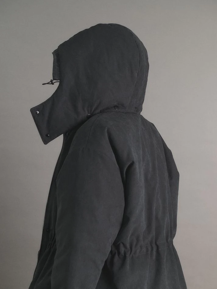 Куртка утепленная с капюшоном, черно-серый