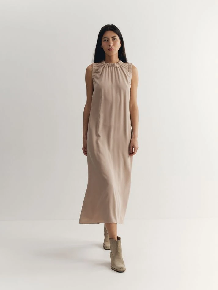 Платье миди без рукавов со сборками, светло-бежевый