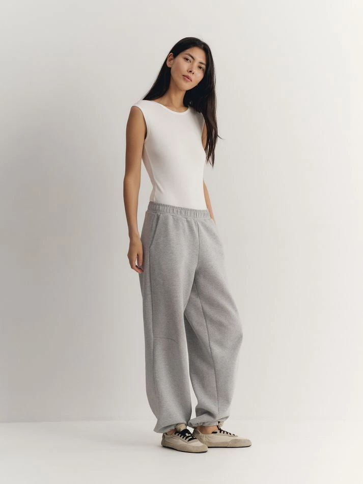 Боди без рукавов, молочный