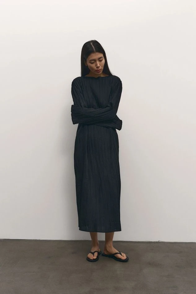 Платье гофре макси, черный