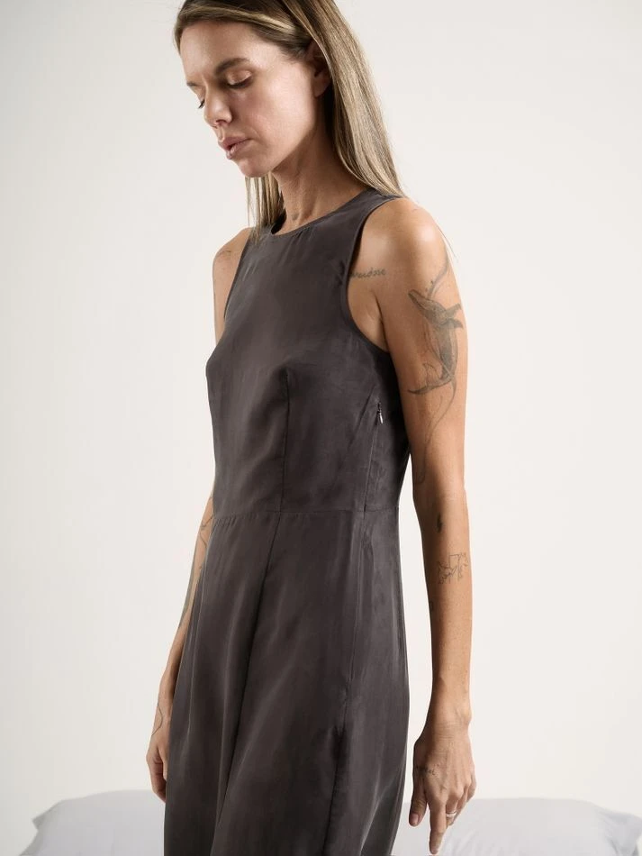 Платье миди с разрезом, графитовый