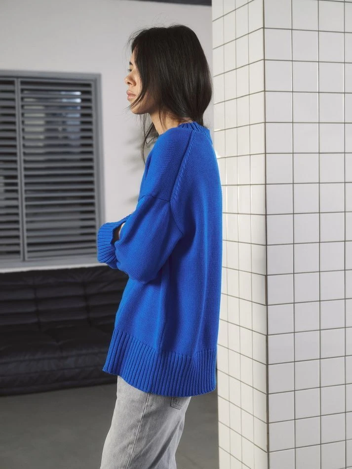Джемпер объемный прямого кроя, синий
