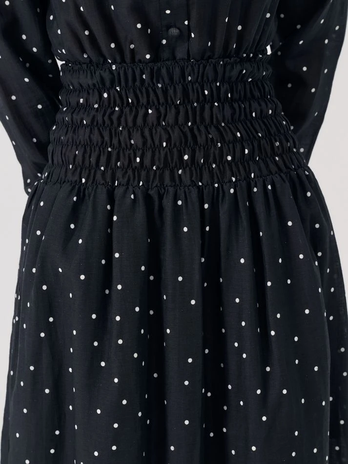 Платье макси с акцентной талией, черный (принт: Горох)