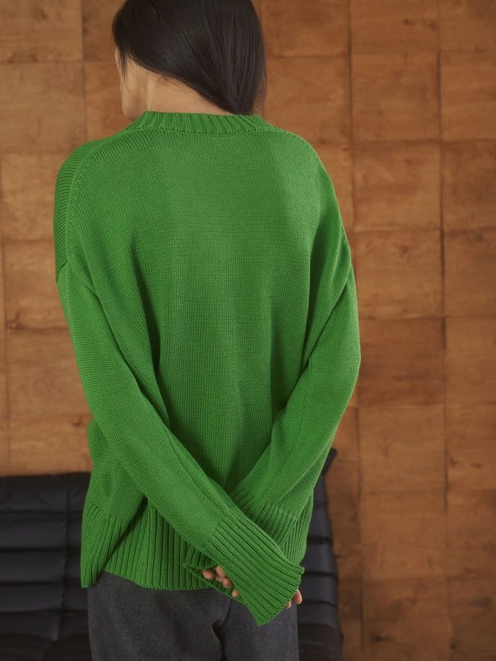 Джемпер объемный прямого кроя, зеленый