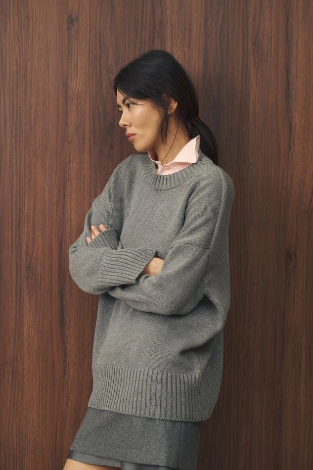 Джемпер объемный прямого кроя, серый