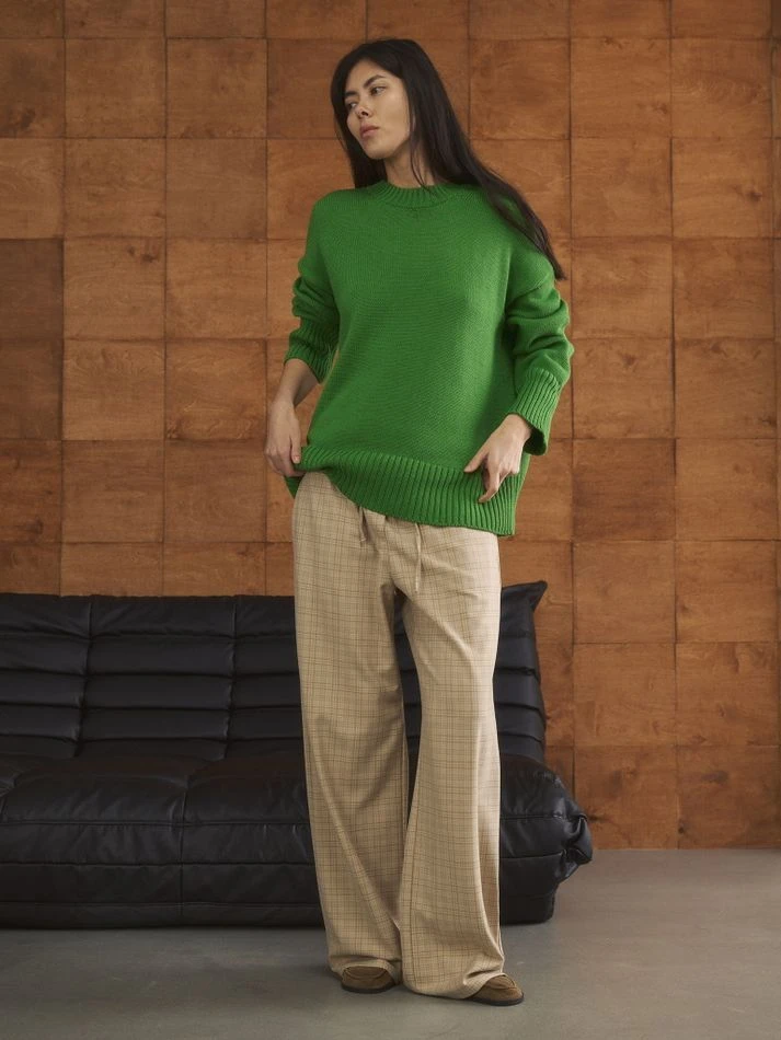Джемпер объемный прямого кроя, зеленый