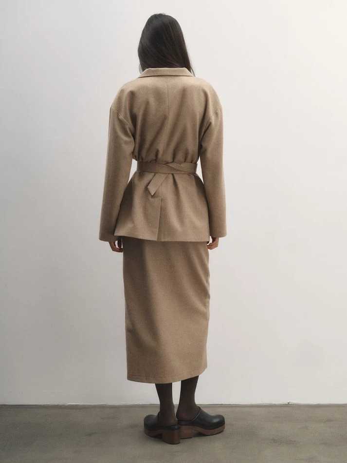 Жакет с поясом, бежевый