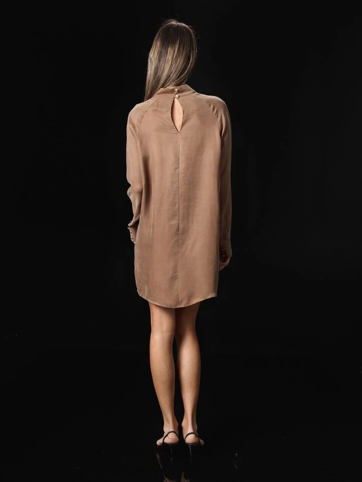 Платье мини с воротником-стойка, карамельный