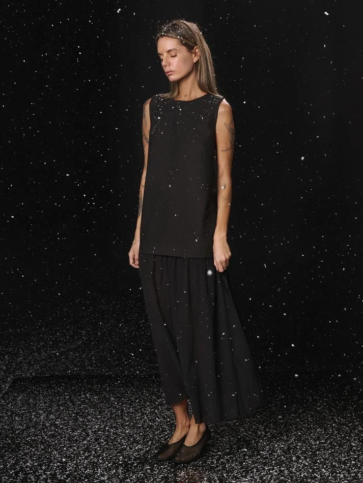 Платье макси с фактурной юбкой, черный