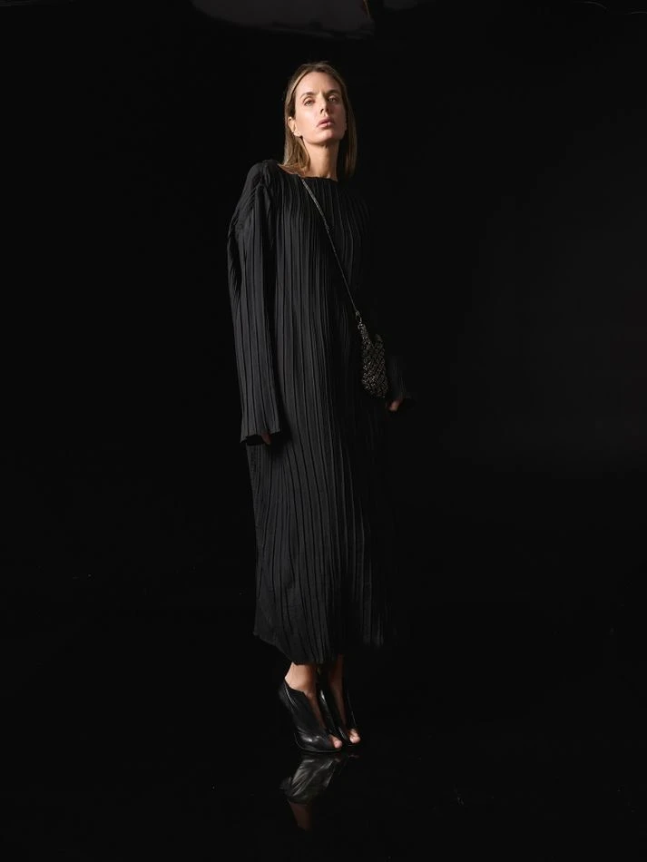 Платье гофре макси, черный