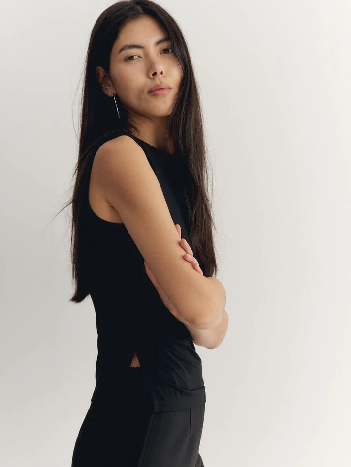 Топ со сборкой, черный