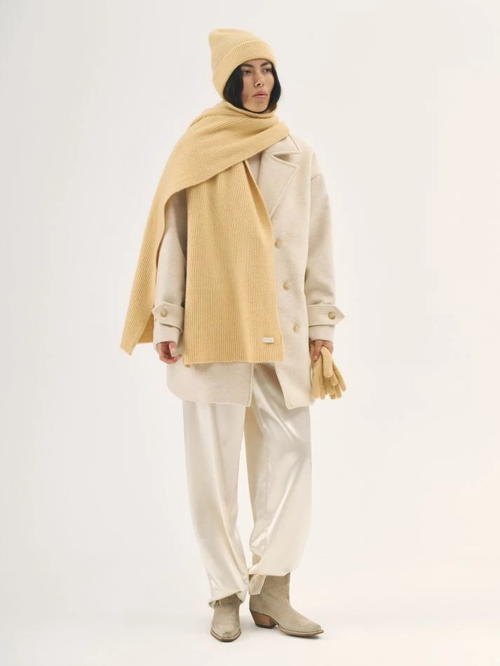 Шарф с мохером, желтый