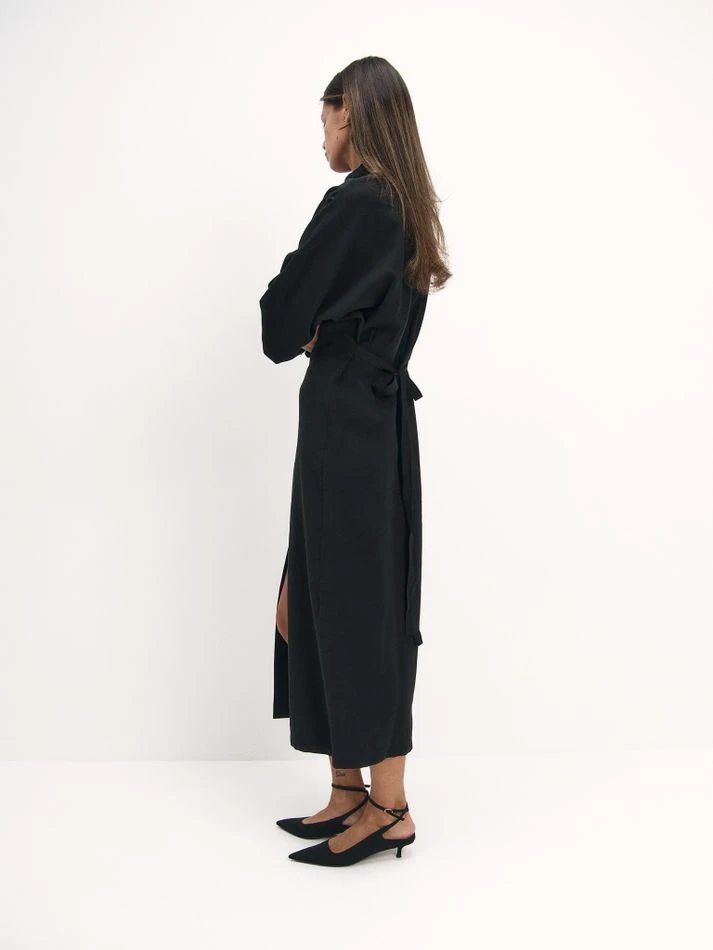 Платье-рубашка с защипами на талии, черный