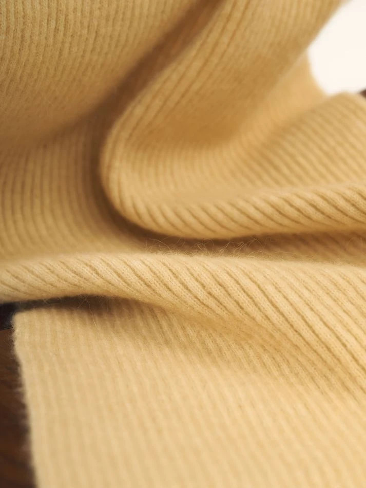 Шарф с мохером, желтый