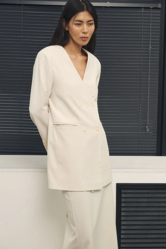 Платье-жакет из фактурной ткани, молочный