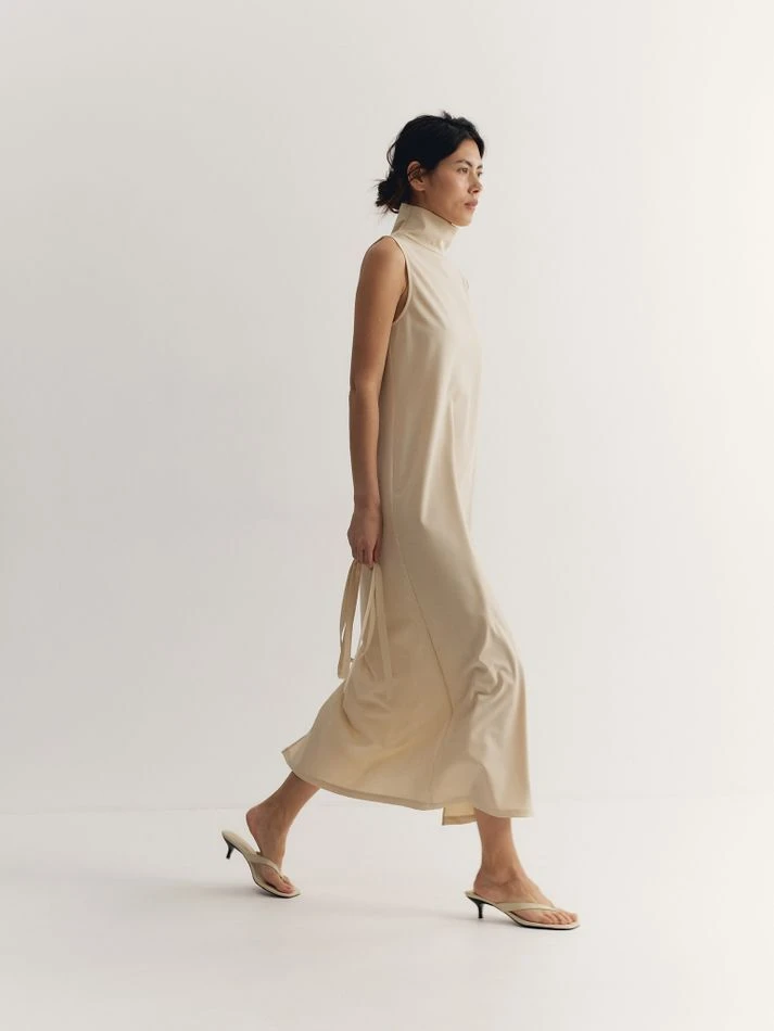 Платье с пуговицами на спине, кремовый